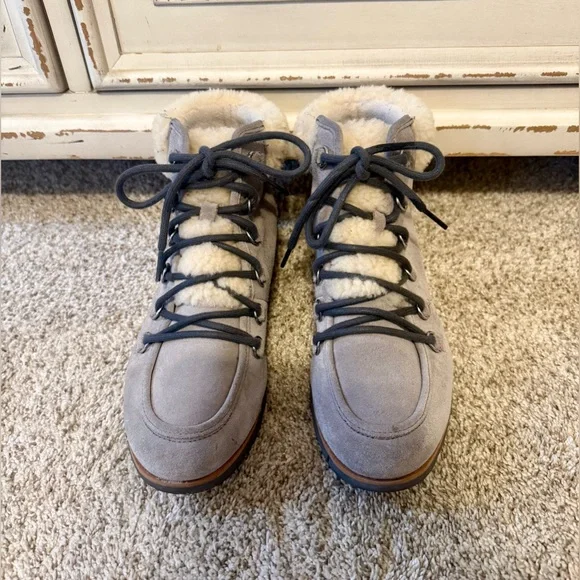 Sorel Harlow Lace Cozy Ankle Boot, Women's Size 9 Gray MSRP $170 - Picture 2 of 8